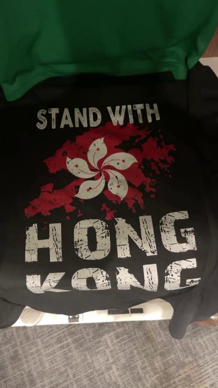 #StandWithHongKong 