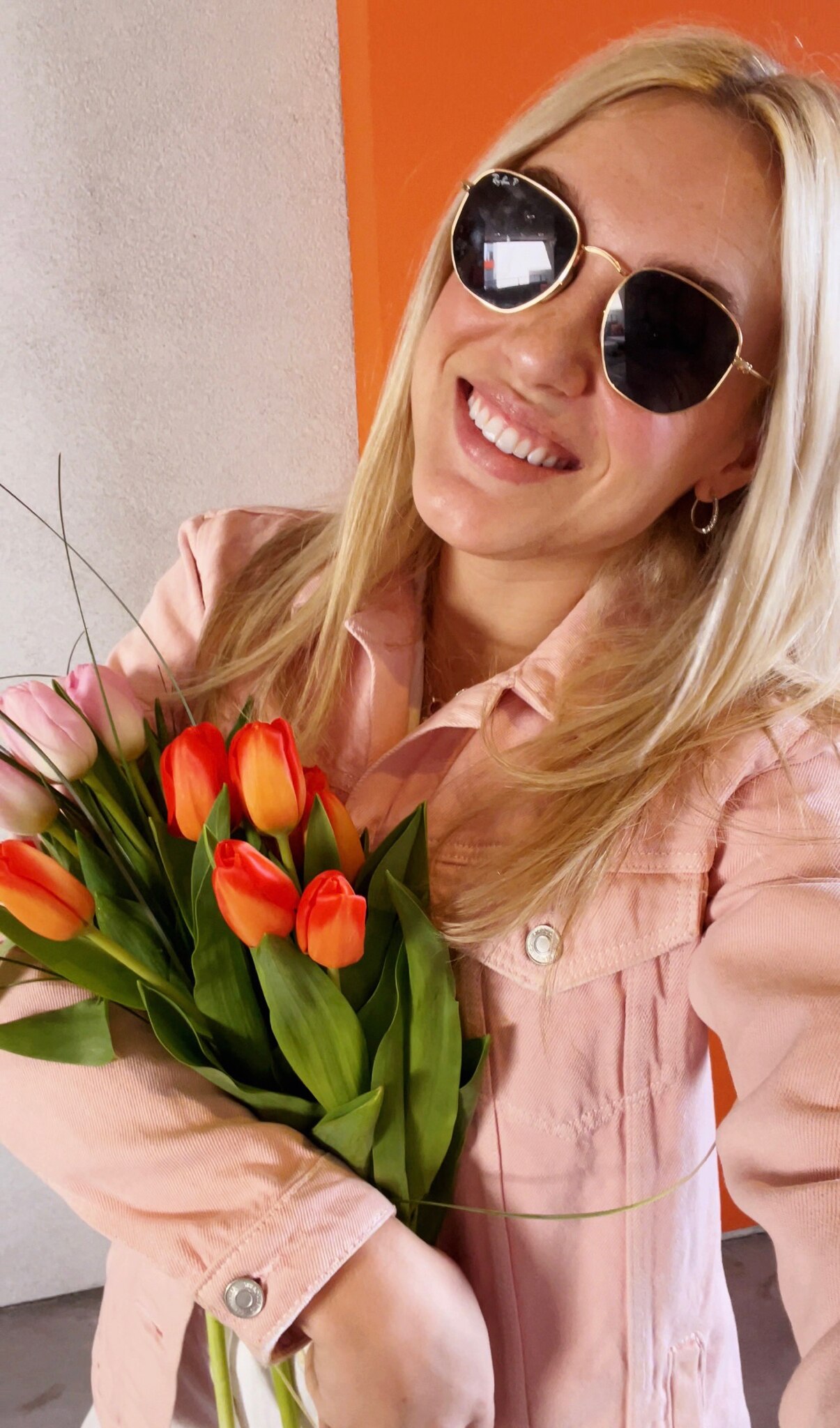 Sorry, Joe Biden, ya girl survived the winter of illness and death 💪😎

Happy spring 🌸!! Anyone else make it through the pandemic of the un💉ated? 👇