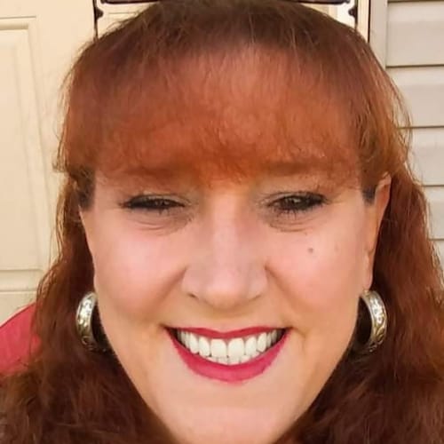 59, Mommom of 7, mom of 4, love America 🇺🇸, fishing, crabbing, cooking & baking & gardening. DM's = blocked! 🚫