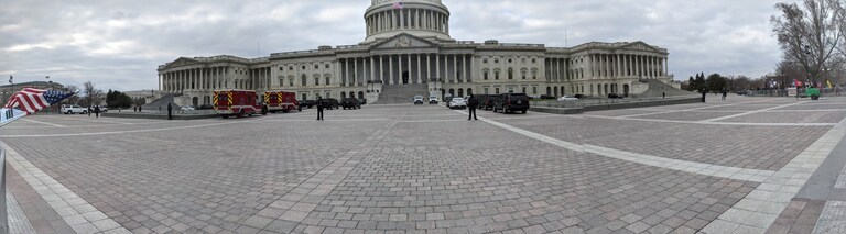 Jan 6th, 2021 at 11:15am.
Notice how few the officers are that are present.
The first flashbangs can be heard at this time.
The reason Congress doesn't