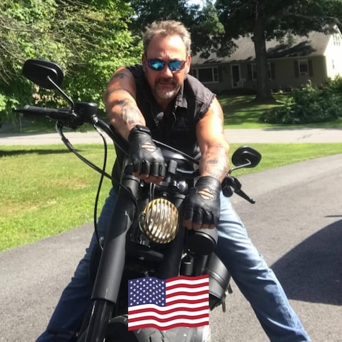 Musician/Biker | #MAGA #TRUMPWON | no vaxx necessary, STRONG immune system | Stand for the Flag | Kneel for the cross | ...