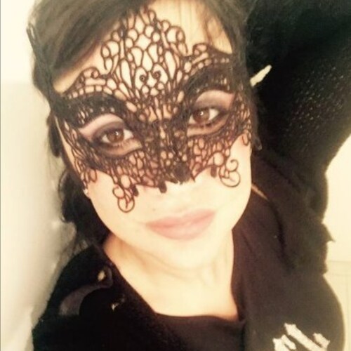 French Patriot #FrPatriote 🇫🇷 Chrétienne et fière de l'être. ✝️❤️La France chevillée au cœur. Make France Great Again....