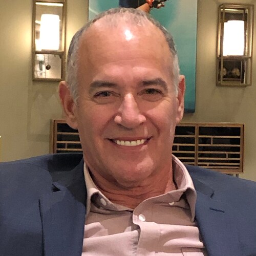 positive motivational content creator who’s life’s mission is to shout from the rooftops You Matter!