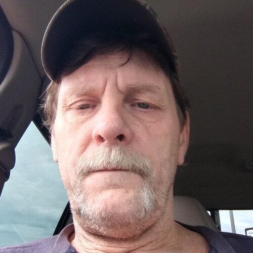 Average freedom loving American. 2 beautiful grand daughters that I want to grow up FREE & SAFE! Hated politcs until Tru...