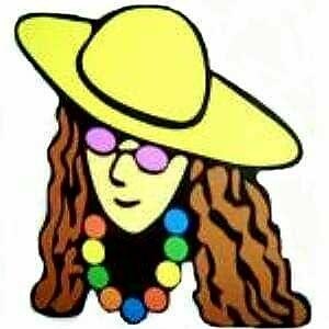 Christian Wife, Completed Homeschool Mom, Glass Bead Artist, Freedom Lover, Keto Head, Junk Journal Artist