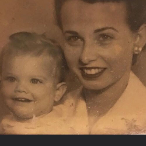 Christian, wife, mom, Gigi, American 🙌🙏❤️ 🇺🇸