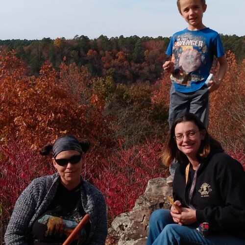 Arkansas girl that loves to camp,hike,and music festivals!