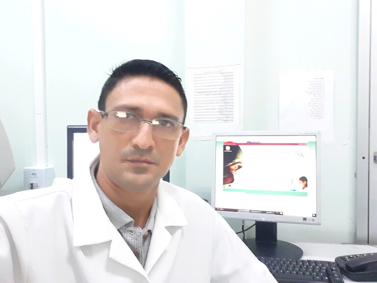 Plantão noturno.