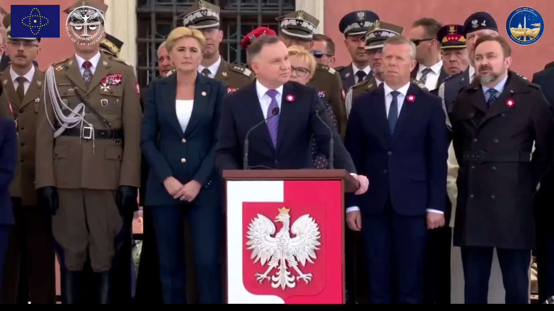 这是个好办法：乌克兰与波兰合并，从而迫使北约参战，那些亲俄罗斯的国家比如匈牙利也只能遵从：

波兰总统于5月2日波兰侨民日发表演说，希望波乌之间的边境将不复存在，两国将共同生活在一块土地上，共同击退任...