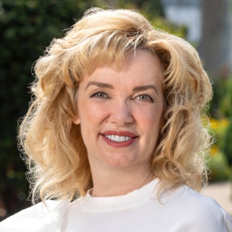 Owner Broker of the Yarbrough Group, Point Loma's #1 real estate team