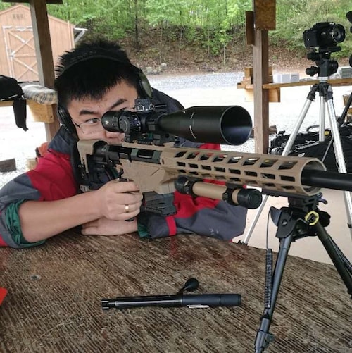 文伯说联盟管理团队（三）：

                             苍天饶过谁64

  昨天说了青藤，那今天来分享一下苍天，苍天我也是不熟，第一次有印象就是他跟七哥十八楼一起直播...