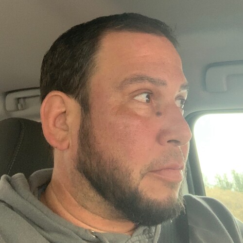 truck driver, US Navy vet ‘92-‘96, USS Carl Vinson… 
Proud American 🇺🇸🇺🇸🇺🇸