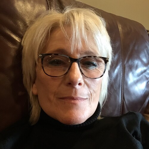 Christian Wife Mom 100% Pro Life Pro Gun Proud American