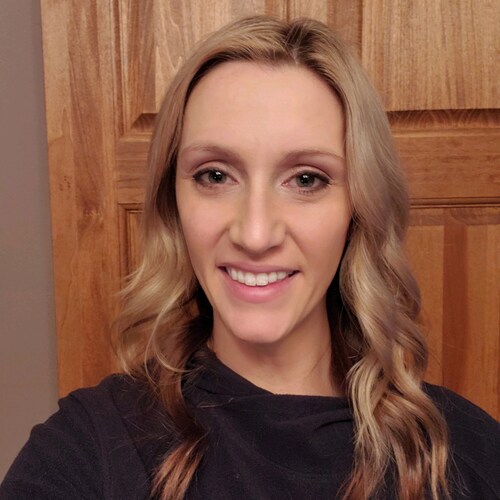 Liberty minded, married dog mom of 2, Here for free speech