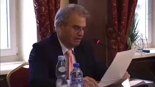 Nuremberg trials 2.0 : U.S. Trial Lawyer Dr. Reiner Fuellmich indicts and names Bill Gates and Klaus...