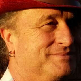 Linux Fan and Instructor....Truth Seeker  ..Info Glutton.