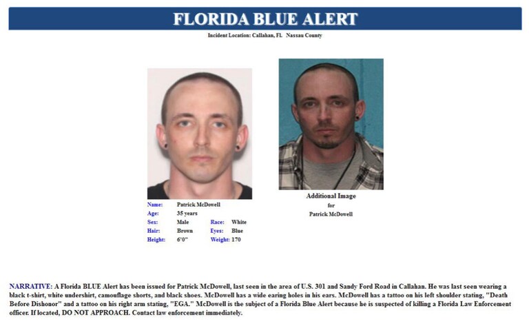 Cop killer loose in Florida. If you see this guy call the police, he’s wanted for killing a Police Officer In Callahan Florida.