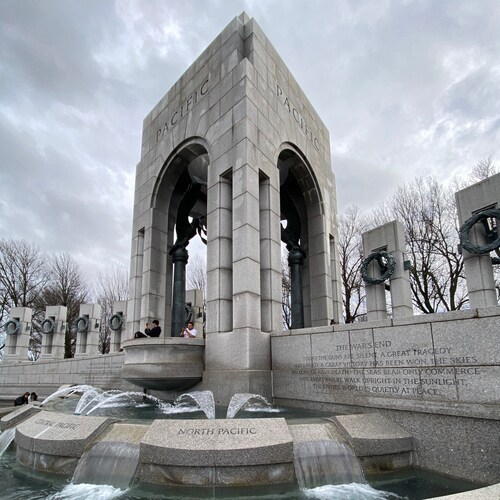 Father, Husband, Biologist, Physcian, Populist, Libertarian, 2 A advocate, Self Defense Proponent, Anti-Globalist and re...