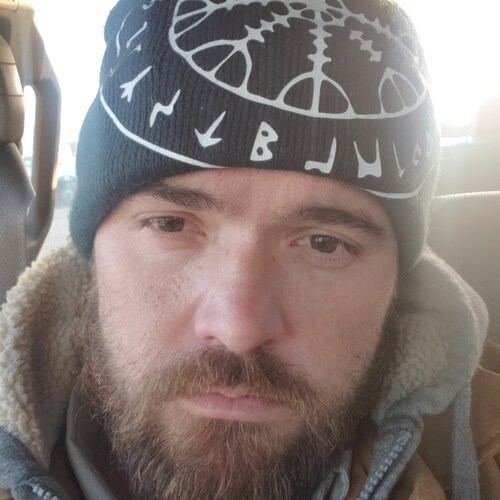 Patriot,father,nordic pagan. I live in texas im a practicing nodic pagan I worship the old ways but I support a free america.
