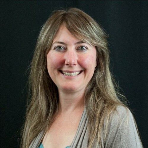 Imperfect human who embraces vulnerability and daring big. Inspired by nature. Buoyant.