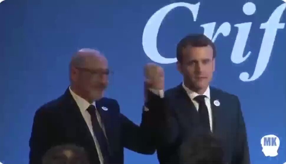 Just WATCH the FASCIST Macron in this clip

What the hell is going on here with him?? And who is thi...