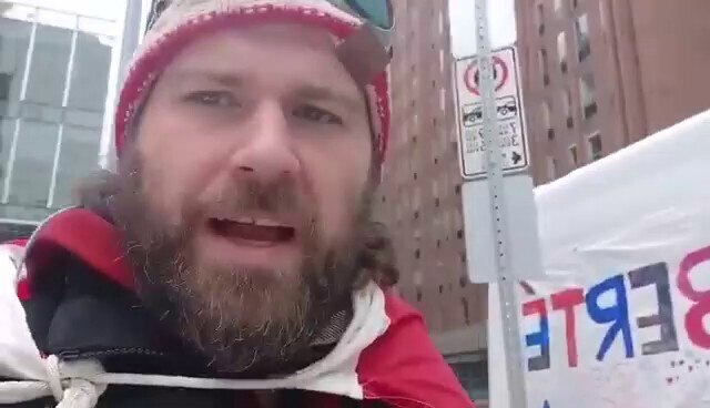 There is actually peace and calm between the #freedomconvoy2022 and the #Police in Canada. Don't let the #LeftMSM fool you!