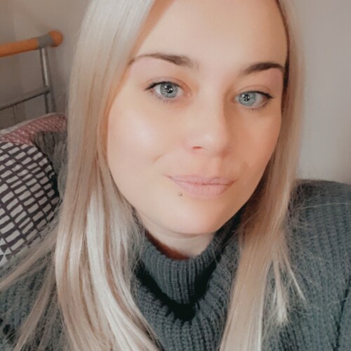 Broke my damn foot, boxset/documentary recommendations likeminded people pleaaase! X 💜