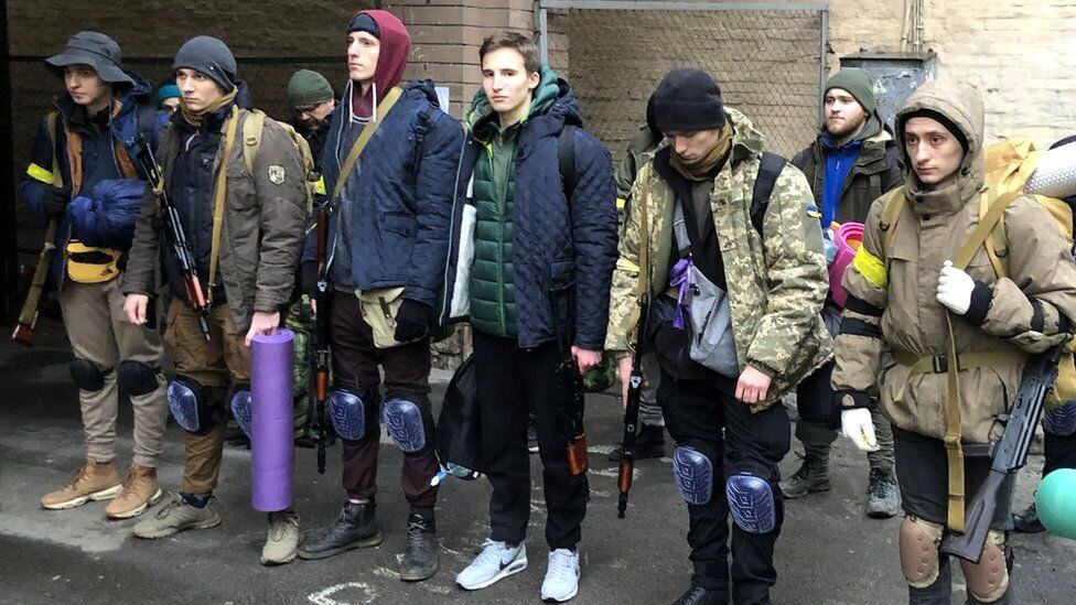 BBC reports Ukraine is sending teens to Kyiv to fight after 3 days of training 

https://www.bbc.com/news/world-europe-60724560