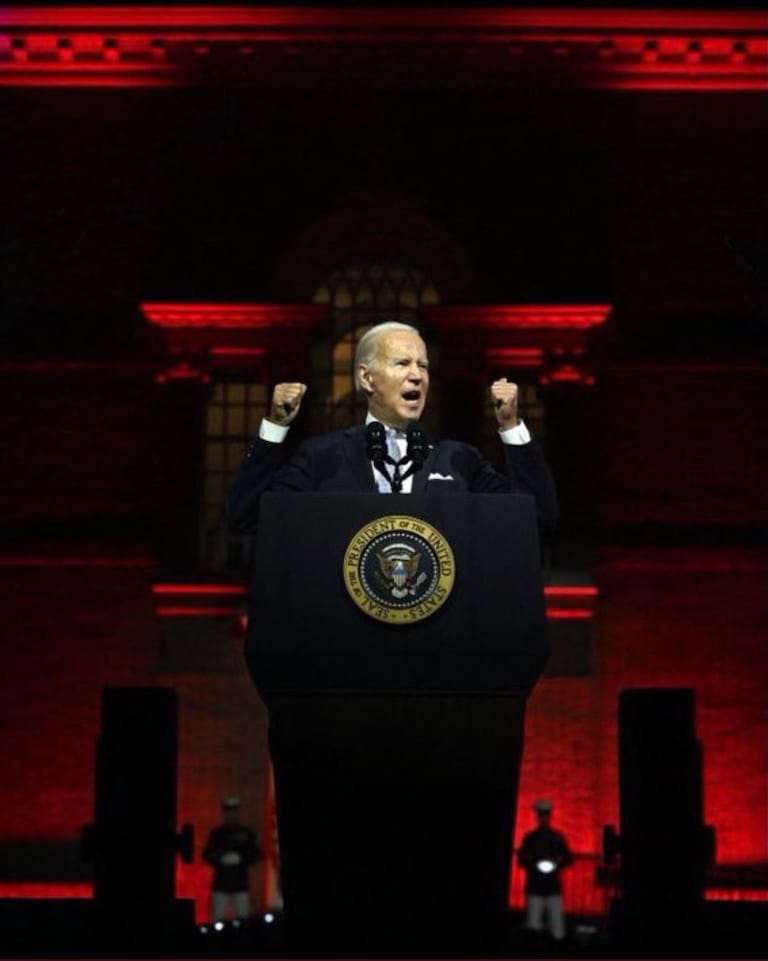 A speech, a photograph , a moment that will live in infamy.
Our duty is now clear : this usurper must be impeached and removed from office immediately upon