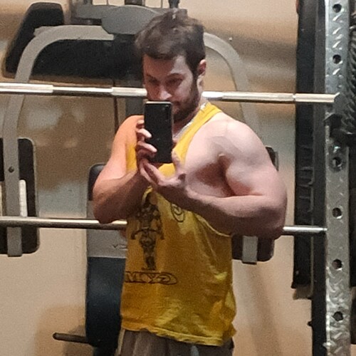 Typical 29 year old deplorable Englishman... Gym goer, coder, avid reader etc. 
Centre right but detest the majority of the 'conservative' (socialist) party.