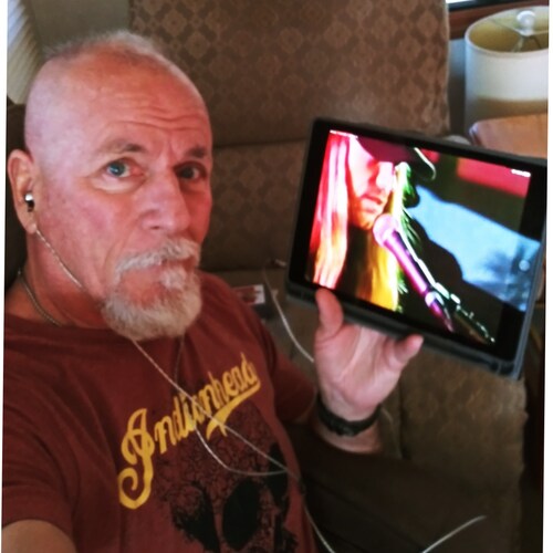 Conservative- Golf Nut- Professional Test Driver!