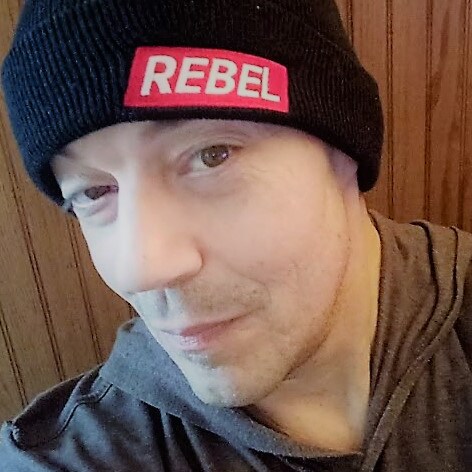 Oi. Freedom stuff. Liberty or death. Gen X. Don't snake me. Also, I ain't tryna be spammed.