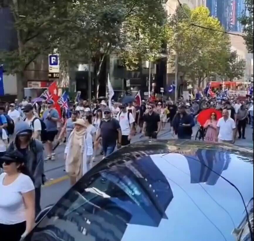 The People in Melbourne, Australia Came Out Strong Against Dictator Dan and the COVID Regime 🇦🇺 

"The people, united, will never be defeated!"

Video via @risemelbourne