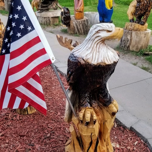 God Family Country
        Truth Integrity Justice 
      Blue Collar Conservative
Nationalist Populist American
        🇺🇸Trump2024 MAGA🇺🇸