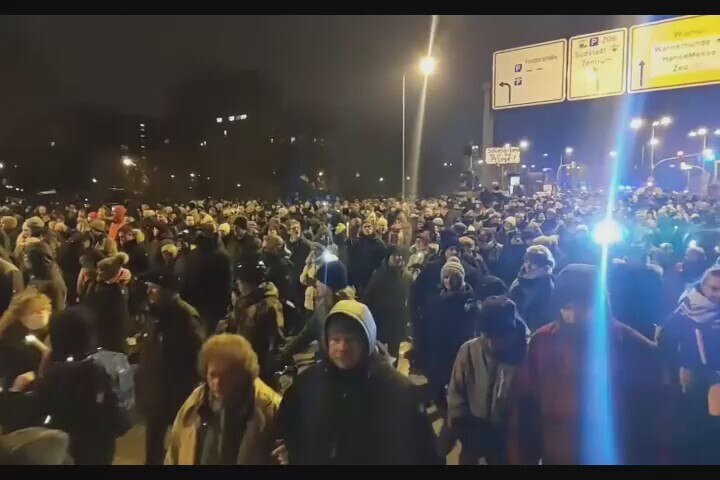 #Germany Rostock FREIHEIT! 10/01/2022  

