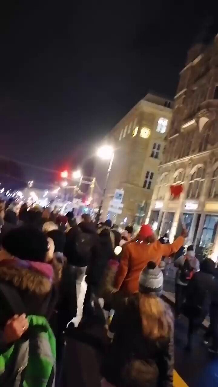 #Germany Berlin FREIHEIT! 10/01/2022  

