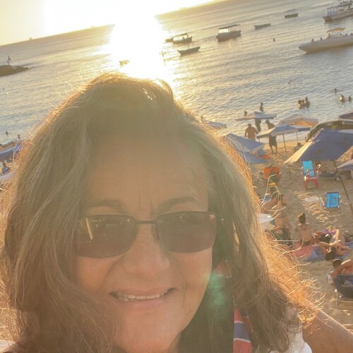 Professora aposentada da Rede Estadual de Ensino e advogada afastada da prática forense para conhecer o Brasil e um pouc...