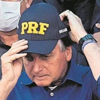 Deus acima de todos,  Brasil acima de tudo. In God we trust.