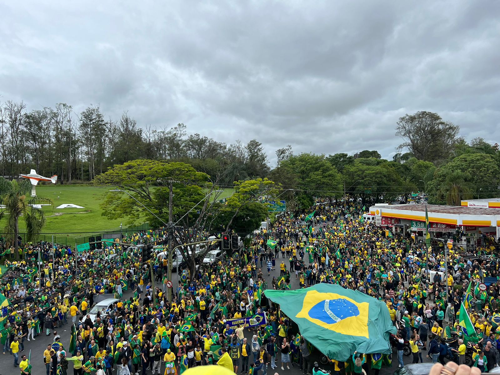 View AdilsonFer's post on GETTR. Join the discussion, share your thoughts, and connect with the community.