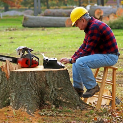 Critics agree his writing style is perfect for license plates: no spelling, no grammar, no coherence — not to mention hi...
