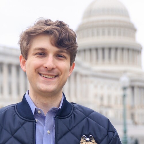 Conservative reporter running for Congress in #MD06 because we need a new generation of leadership to save 🇺🇸