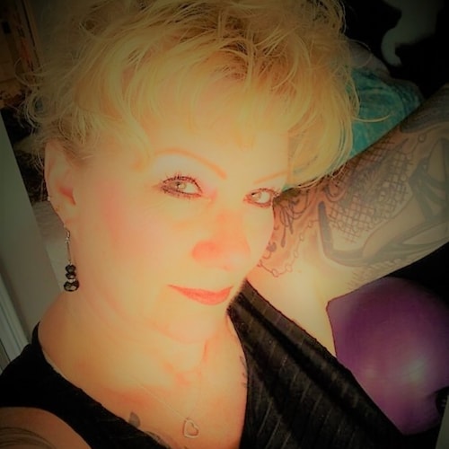 For real and tell it like it is ♥ ♥ Trump Lover♥ seeking friendship♥ MAGA-TRUMP WON♥ ♥♥♥  Conservative Lady speaking tru...