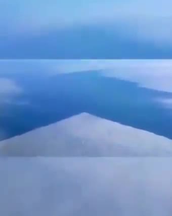 正栄汽船㍿という日本企業が持ち主であったため、日本で製造されているのでしょうか🤔どちらにしても許せん💥💥

気象修正戦争は絶対に実在する。これは何十年も前から使われています。このアジェンダは、彼...