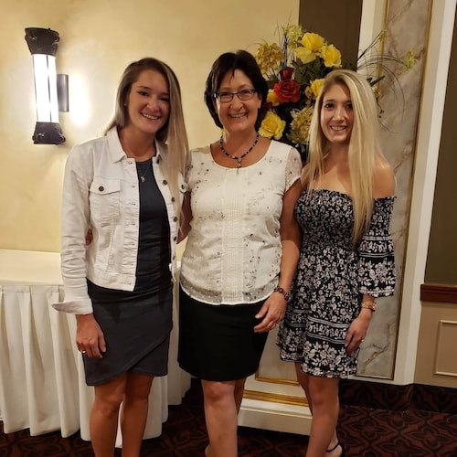 Visit Diane720 🍊🍊🍊🍊's profile on GETTR. View their posts, photos, videos, and connect with them on the social platform.