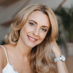 Fitnes, Food lover, Hiking and obsession for home cooking (Trump activist!)