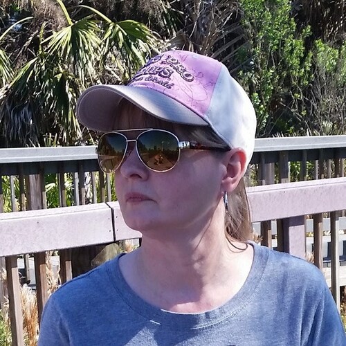 Praying for America 🙏 
 Veteran MP Wife, Mother and Nani.