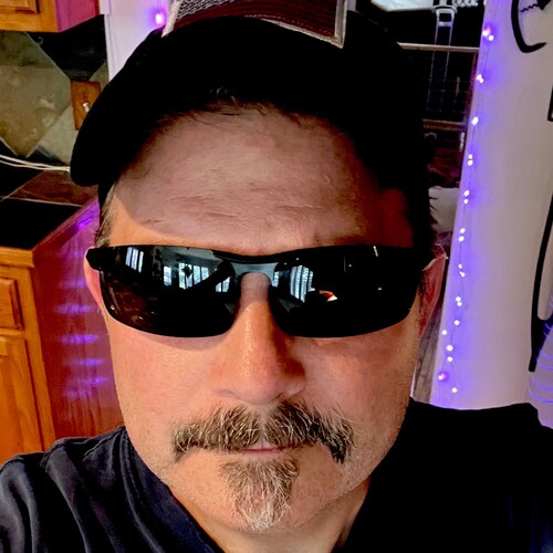 American, Texan, Constitutionalist & small "L" libertarian.

I cherish freedom and will defend it. 

 ♰ 

#letgobrandon
...