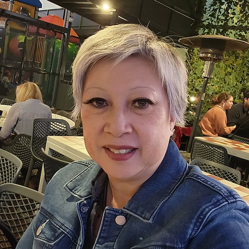 Naughty nurse Marg travelling Aus doing my thing. Passionate about my job n helping out Aussies. ANZAC's stick together ...