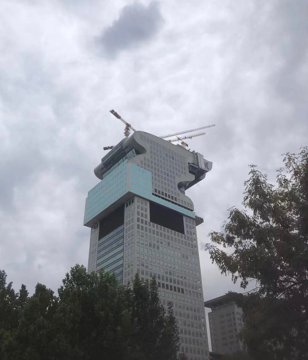 这得是有多怕？