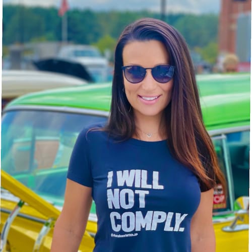 Conservative.  Pro 2A. Type 1 Diabetic💉Speaker🎤 Homeschool Expert 🧠 Author📚Books at link above. Constitutionalist 🇺...